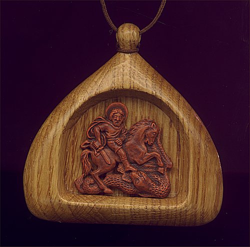 Керамическая Иконка `Святой Георгий Победоносец` в оправе из дуба.